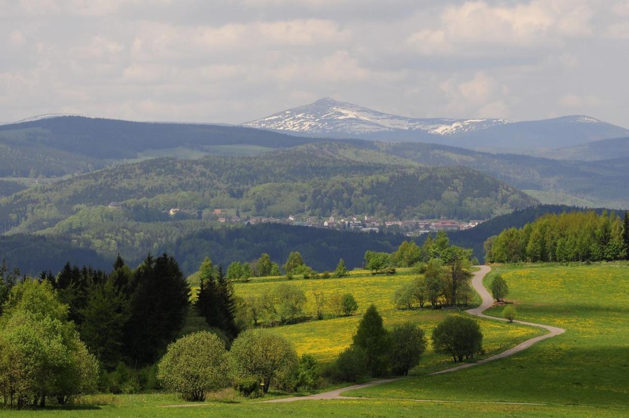 Apartman Na Svahu, Krkonose จัตซแลร์ช ภายนอก รูปภาพ